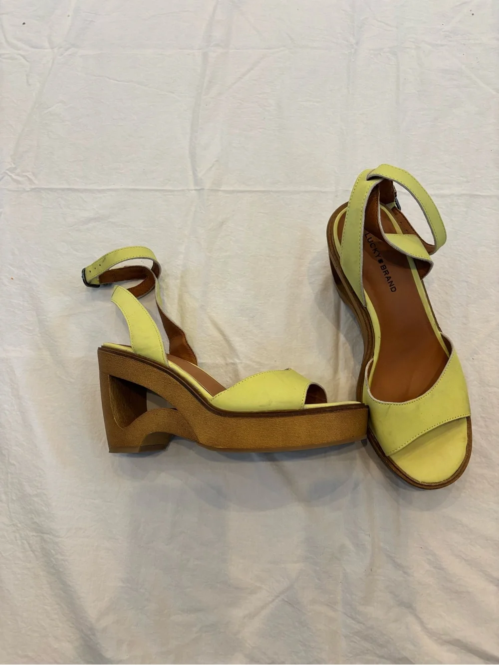 Y2K Lucky Brand Lemon Green Platform Sandals